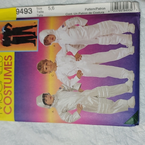 McCall's Costumes..space suits/star trek - Picture 1 of 6